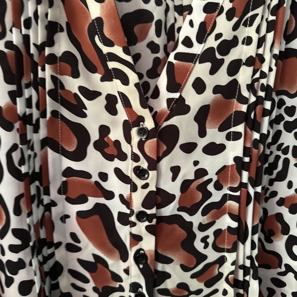 IN EVERY STORY like new 5XL Tunic - Picture 2 of 5